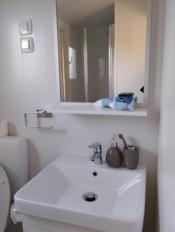 Mobile Home Katja บานโจเล ภายนอก รูปภาพ