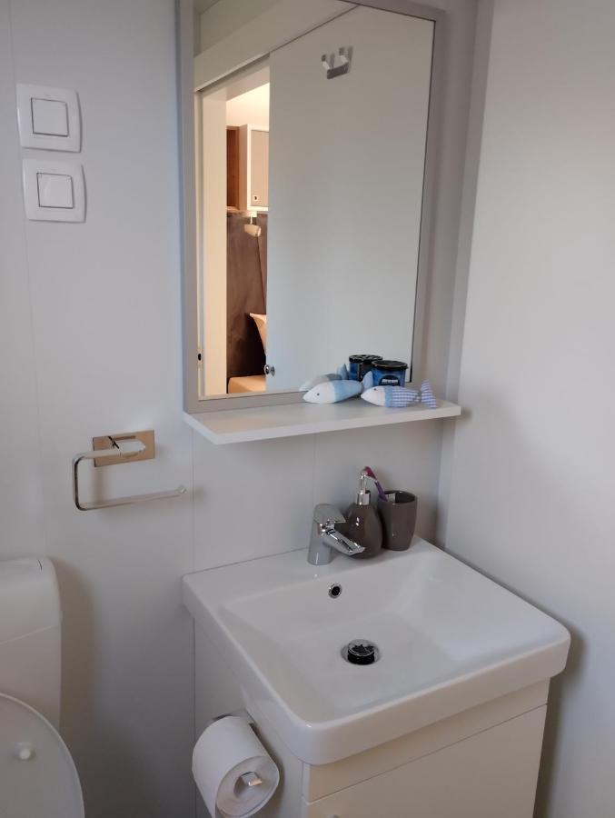 Mobile Home Katja บานโจเล ภายนอก รูปภาพ